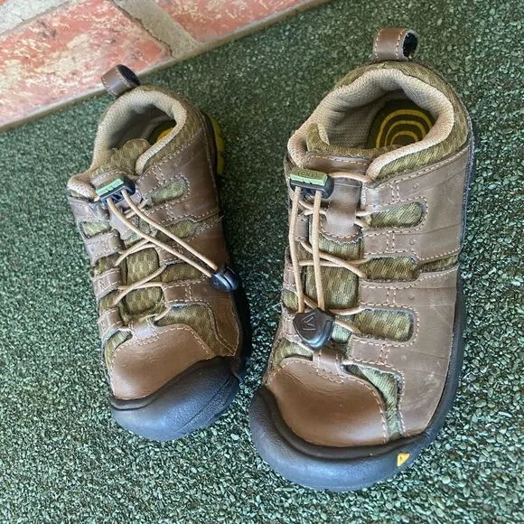 Kids Childrens Keen Brown Leather Hiking Outdoor Shoes Size 11