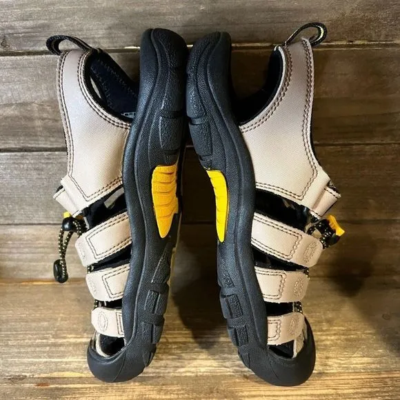 Kids Keen Newport H2‎ Beige Outdoor Hiking Comfort Water Shoes Sandals Size 4 Y