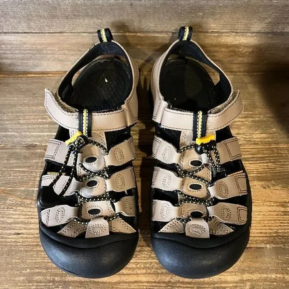 Kids Keen Newport H2‎ Beige Outdoor Hiking Comfort Water Shoes Sandals Size 4 Y