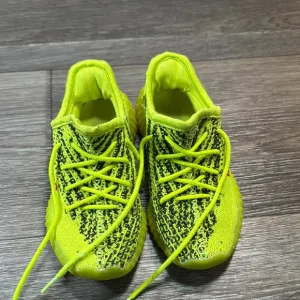Kids Neon Green Yeezy Sneakers size 12