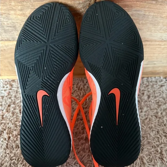 KIDS PHANTOM VENOM ACADEMY IC INDOOR SOCCER SHOES size 5.5