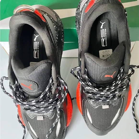 kids Puma tennis shoes