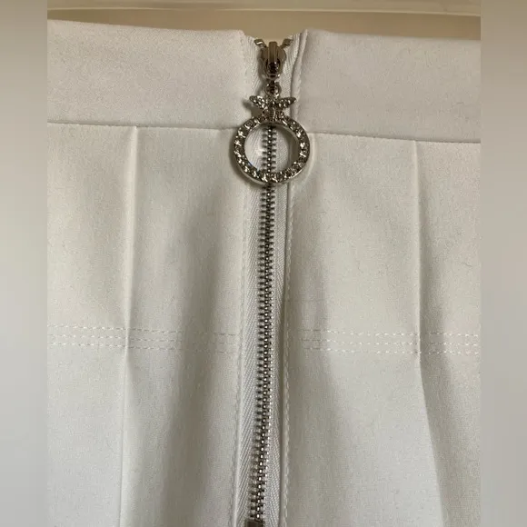 🌞Kroche’ Fait Avec Amour White Pleated Mini Skort