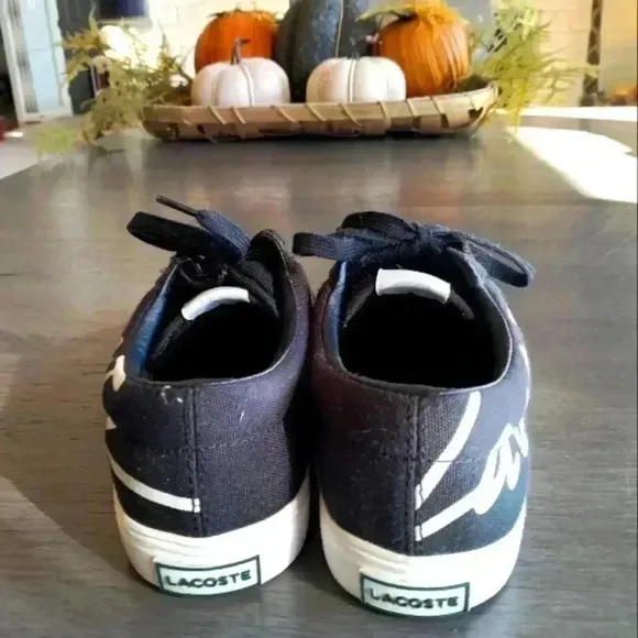 Lacoste Tennis Shoes Unisex Like New