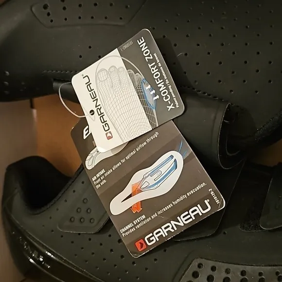 Louis Garneau Men's Chrome II Road Bike Shoes‎ Size 9 NWT