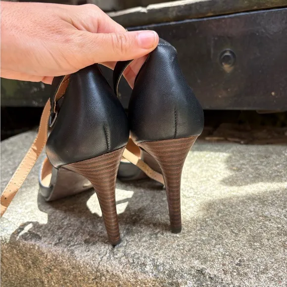 Lucky Brand perfect chic Black Leather Women's Heels with ankle strap 7 1/2