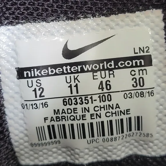 Men‎ Nike athletic shoes size 12 new