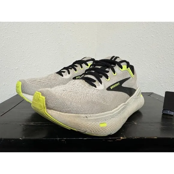 Mens 8 Brooks Ghost Max Grey Volt Black Athletic Road Running Shoes 1104061D071