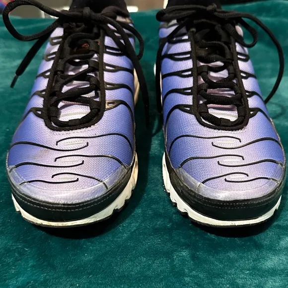Men’s Nike Air Max Plus 'VoltagePurple BQ4629-002 Sneaker Tennis Shoes size 9