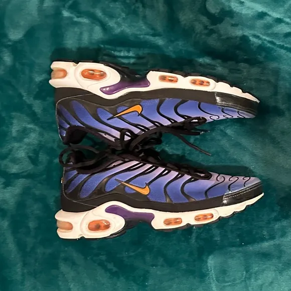 Men’s Nike Air Max Plus 'VoltagePurple BQ4629-002 Sneaker Tennis Shoes size 9