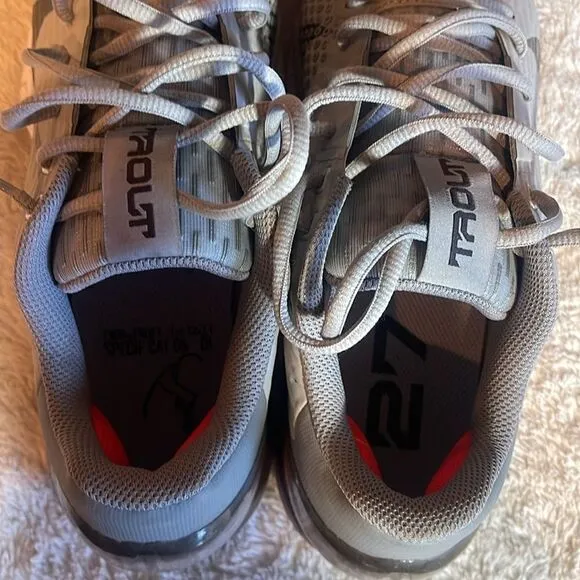 Mens Nike air zoom Trout cleats size 8