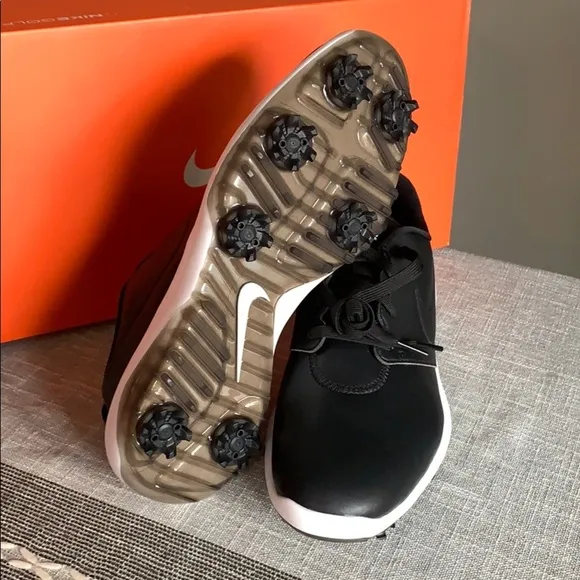 Mens Roshe g tour golf cleats new with box black