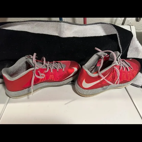 Mens shoes