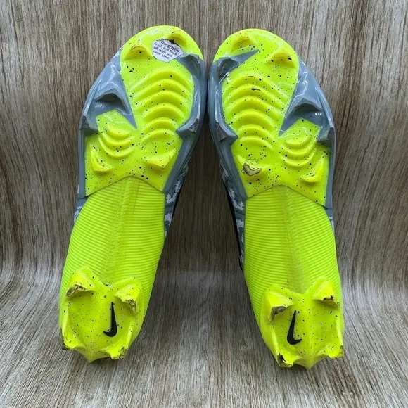 Men's Size 12 - Nike Vapor Edge Pro 360 2 Volt Football Cleats Shoes FB8443-703