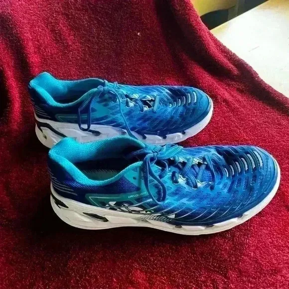 Mens Sz 9 HOKA Vanquish 3 Road Running Shoes - Medieval Blue / Blue