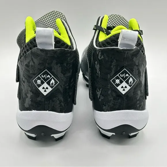 Men’s Under Armour 3025085 UA Highlight Hammer MC Football Cleats Shoes Size 8.5