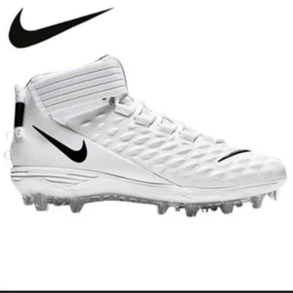 Men’s white Nike force savage pro football cleats