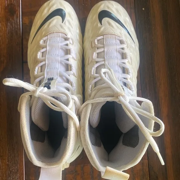 Men’s white Nike force savage pro football cleats