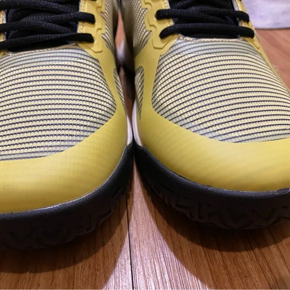 Men's Yellow Athletic Shoes