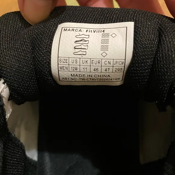 Men's Yellow Athletic Shoes