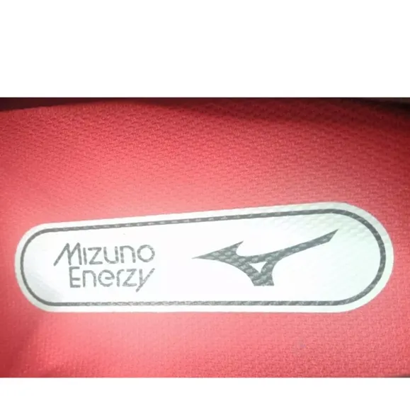 Mizuno Men's Metal Baseball Cleats Size 11.5 Men's Shoes Brown