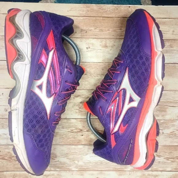 Mizuno Wave Inspire 12 Running Sneakers Tennis Shoes Purple Neon Pink Size 11