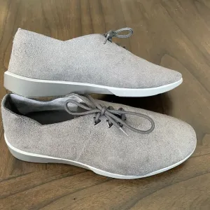 Muroexe Men’s Comfort Shoes 9 Made in Spain Gray Vegan Oxford Loafer Sneaker