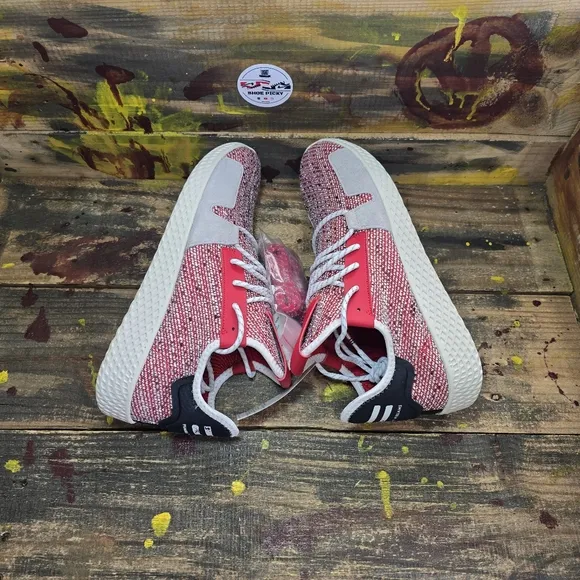 NEW‎ Adidas Pharrell Solar HU Tennis V2 Men's Shoes Red Size 9, 10, 11 BB9542