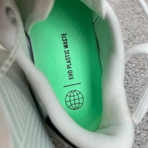 New Adidas The Road Unisex Cycling Shoes White Beam Green Men’s 7.5 Women’s 9