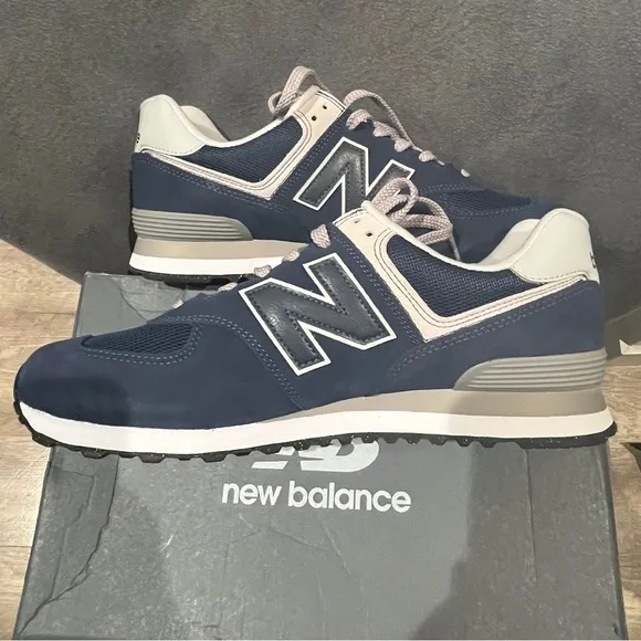 New Balance 574 Men's Navy Sneakers Size 11