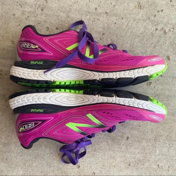 New Balance | 880v7 Poisonberry Training Running Shoes 6.5