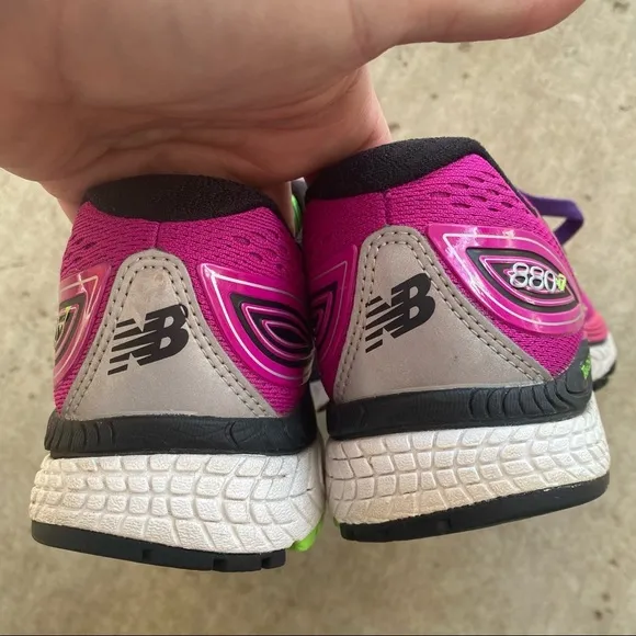 New Balance | 880v7 Poisonberry Training Running Shoes 6.5