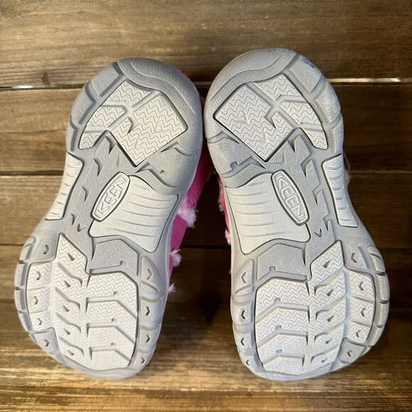New Big Kids Keen Newport Pink Suede Fur‎ Trimmed Outdoor Shoes Size 4 Y