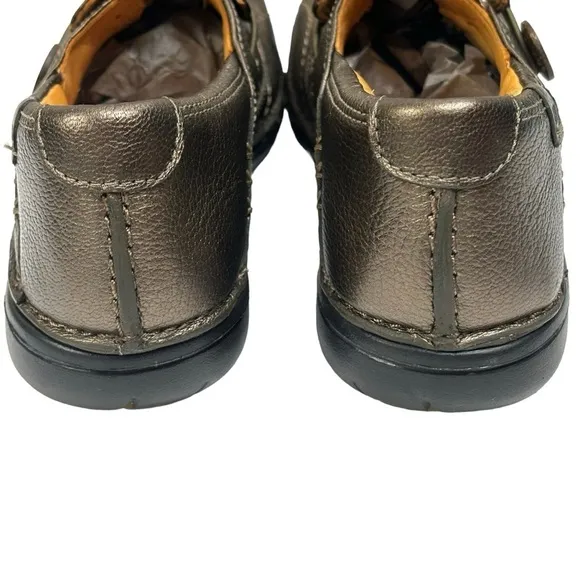 New  Clark’s Artisan Pewter Metallic Leather Slip On Career Casual Walking Shoes