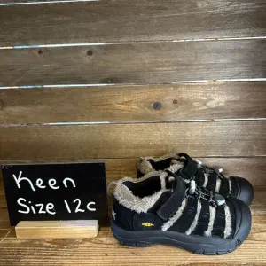 New Little Kids Keen‎ Newport Black Suede Fur Trimmed Outdoor Shoes Size 12 C
