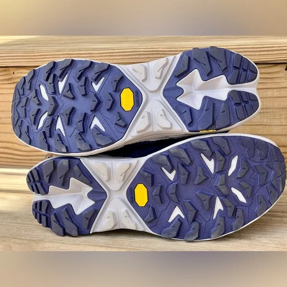 *NEW/ never worn* Women’s Hoka Anacapa 2 Mid GTX - size 9.5B - Night Sky/Opal