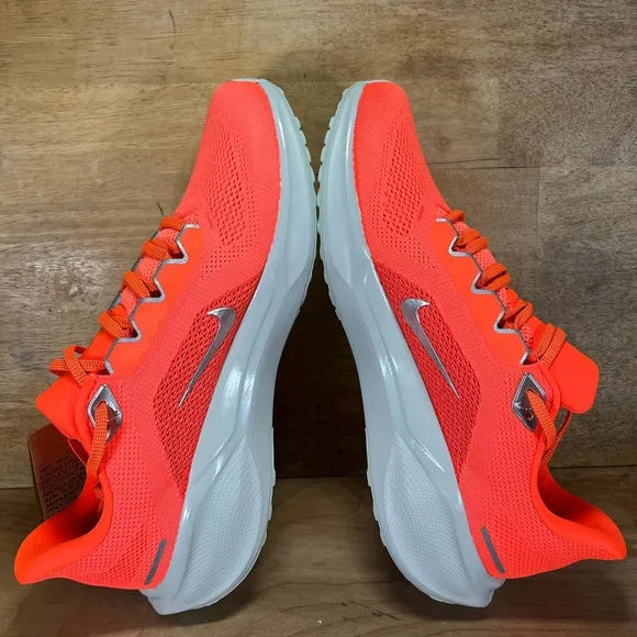 NEW Nike Air Zoom Pegasus 41 PRM Mens Size 12 Running Shoes Hyper Crimson Orange