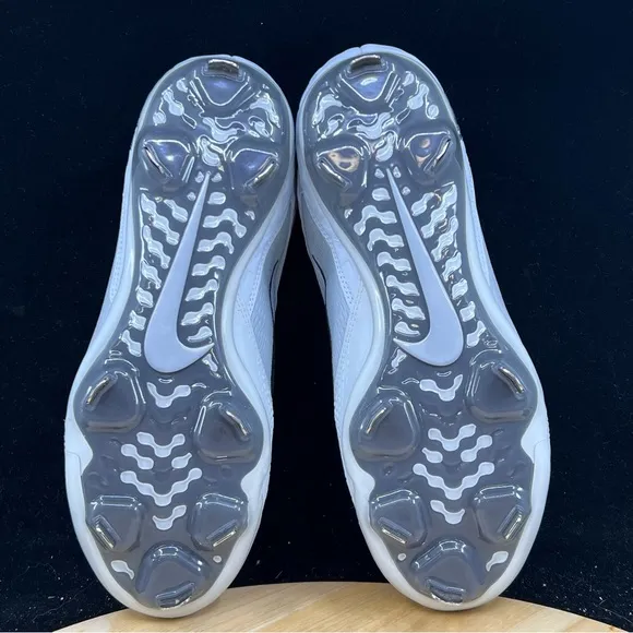 New Nike Womens Hyperdiamond 3 Keystone Cz5917 004 Gray Softball Cleats 10.5