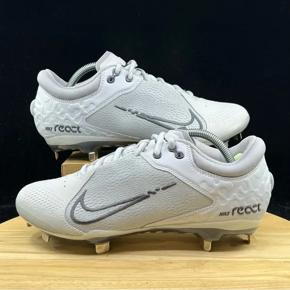 New Nike Womens Hyperdiamond 3 Keystone Cz5917 004 Gray Softball Cleats 10.5