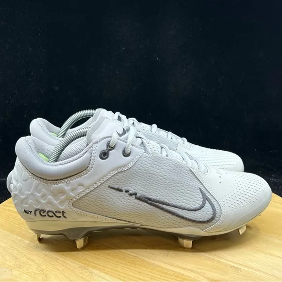 New Nike Womens Hyperdiamond 3 Keystone Cz5917 004 Gray Softball Cleats 10.5