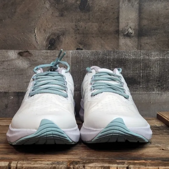 New Nike Zoom Winflo 8 Premium Road Running Shoes Sz 8