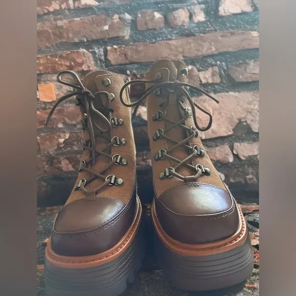 New Vince Camuto Women’s Mertami Lace Up Brown Utility Bootie