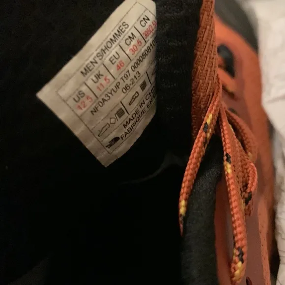 New with box , the North Face , Futurelight orange tennis shoes sz 12&amp;1/2