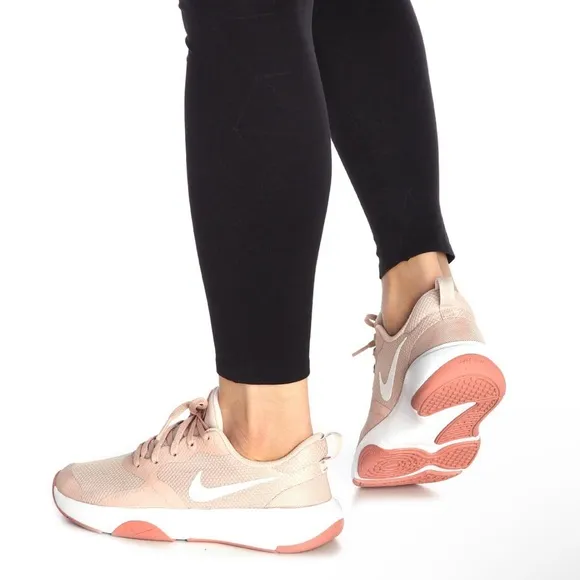 New Women’s Size 10 Pink Oxford Nike City Rep TR Training Shoes DA1351 604