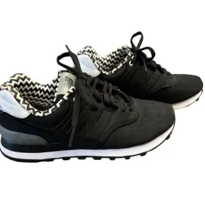 New Balance 574 Black &amp; White Tennis Shoes