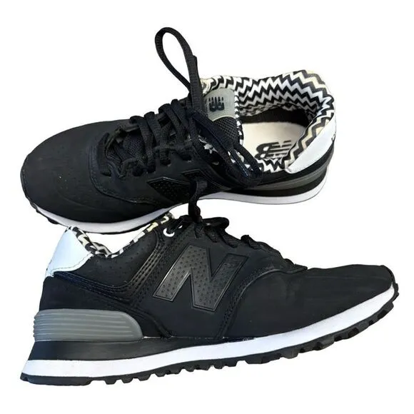 New Balance 574 Black &amp; White Tennis Shoes