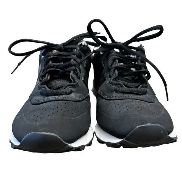 New Balance 574 Black &amp; White Tennis Shoes