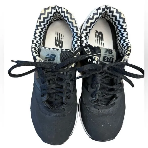 New Balance 574 Black &amp; White Tennis Shoes