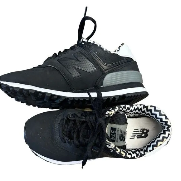New Balance 574 Black &amp; White Tennis Shoes