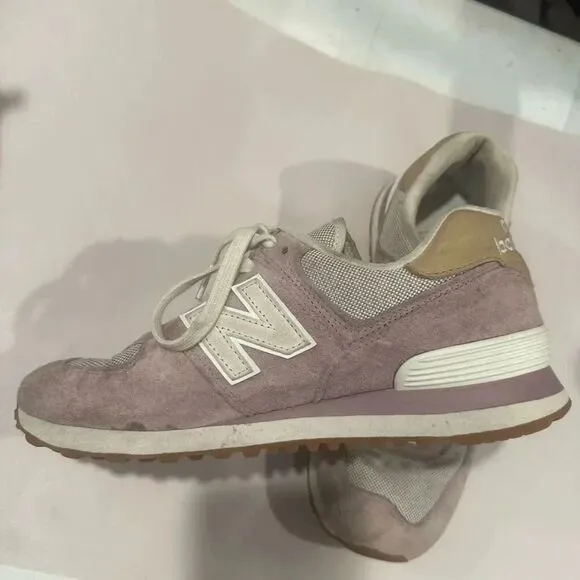 New Balance 574 Purple and Beige Tennis Shoes Size 10
